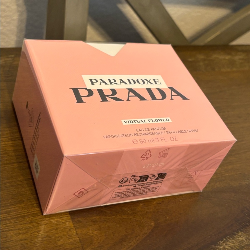 Prada Paradoxe Virtual Flower In Pink - Picture 8 of 11